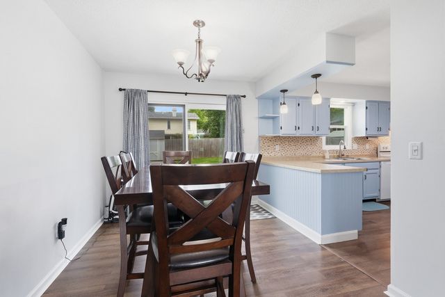 2508 W 60th Street, Davenport, IA 52806