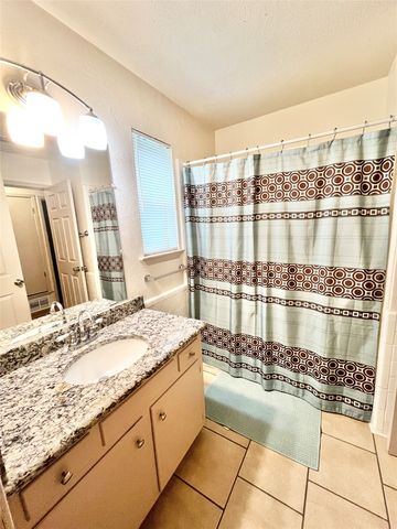 1105 Springdale Road, Bedford, TX 76021