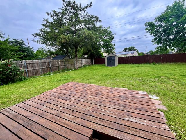 1105 Springdale Road, Bedford, TX 76021