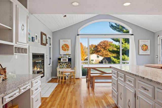 7011 Valley View Road, Edina, MN 55439