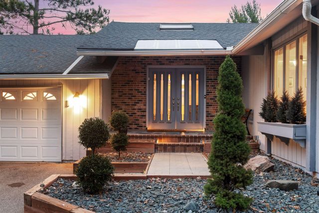 7011 Valley View Road, Edina, MN 55439