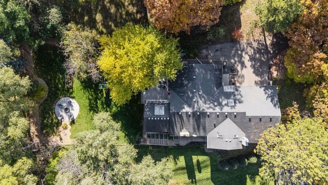 7011 Valley View Road, Edina, MN 55439