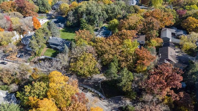 7011 Valley View Road, Edina, MN 55439