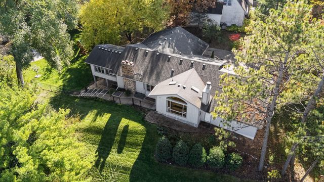 7011 Valley View Road, Edina, MN 55439