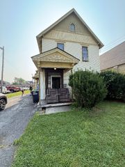 11 Church Street, Phelps, NY 14532