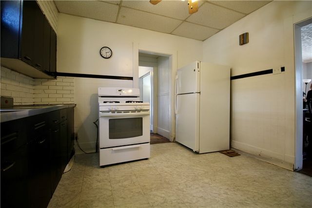 349 4th Ave, New Kensington, PA 15068