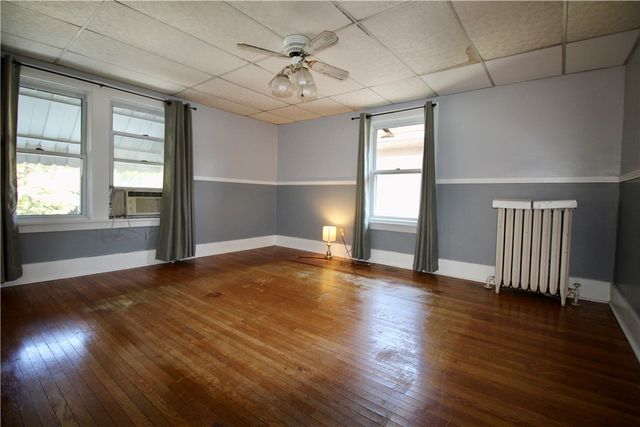 349 4th Ave, New Kensington, PA 15068