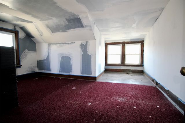 349 4th Ave, New Kensington, PA 15068