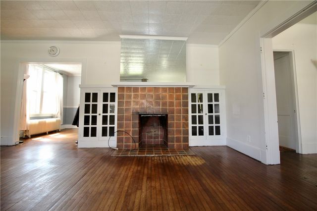 349 4th Ave, New Kensington, PA 15068
