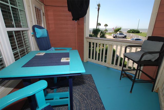 7000 Seawall Boulevard 1124, Galveston, TX 77551