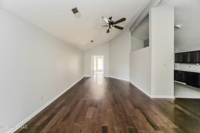 1107 Charstone Drive, Southaven, MS 38671