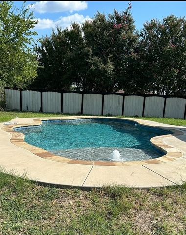 106 S Clark Road, Duncanville, TX 75116