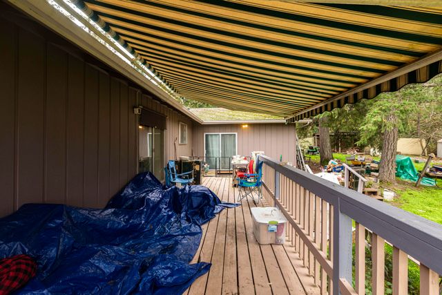 251 Surrey Drive, Grants Pass, OR 97526