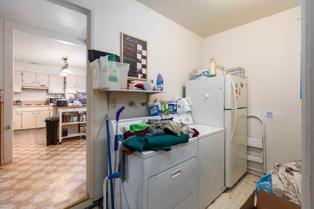 251 Surrey Drive, Grants Pass, OR 97526