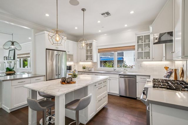818 Crossway Road, Burlingame, CA 94010