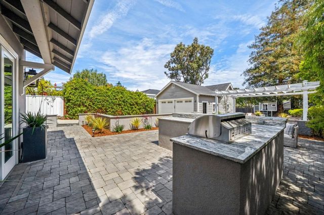 818 Crossway Road, Burlingame, CA 94010