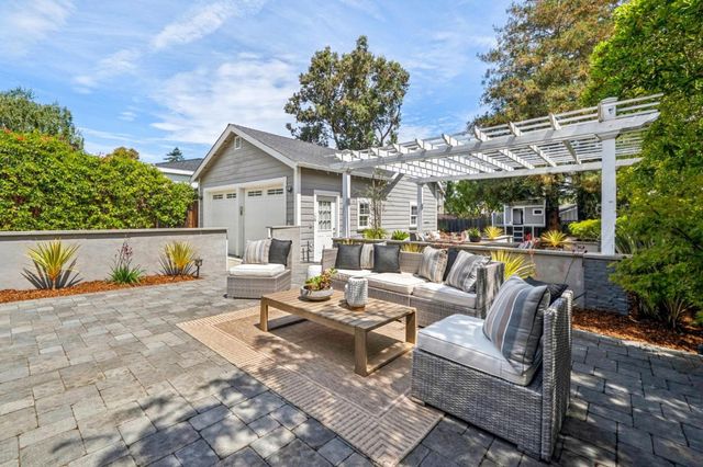 818 Crossway Road, Burlingame, CA 94010