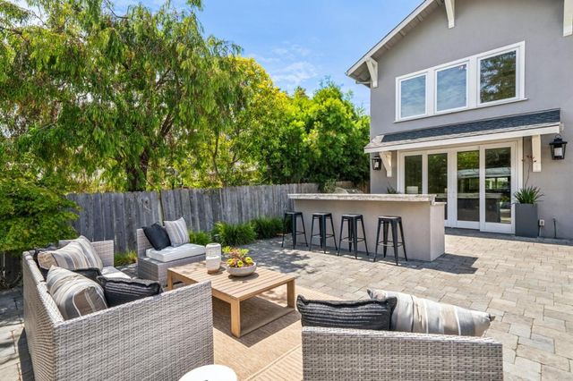 818 Crossway Road, Burlingame, CA 94010