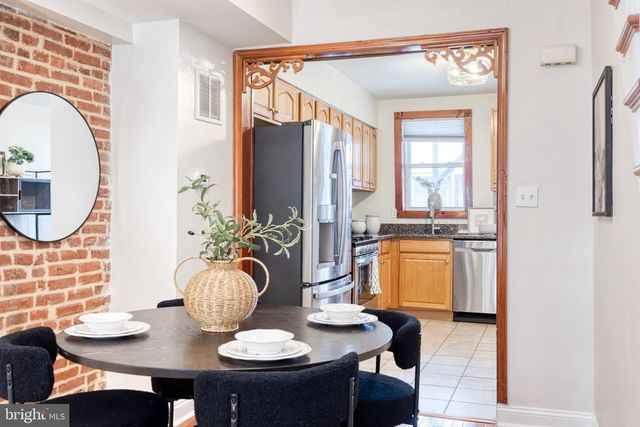 525 S DECKER AVE, Baltimore, MD 21224
