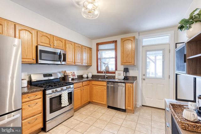 525 S DECKER AVE, Baltimore, MD 21224