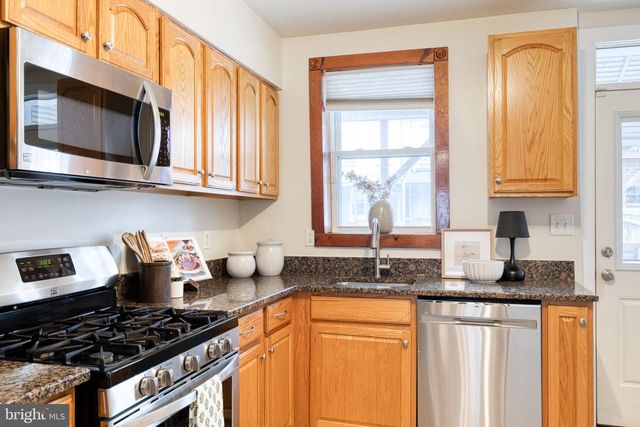 525 S DECKER AVE, Baltimore, MD 21224