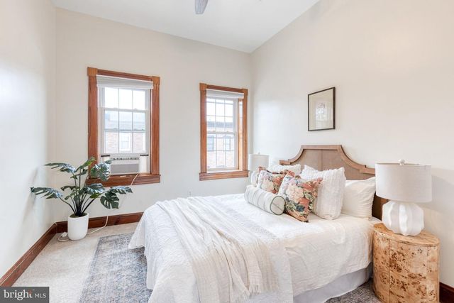525 S DECKER AVE, Baltimore, MD 21224