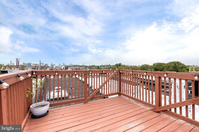 525 S DECKER AVE, Baltimore, MD 21224