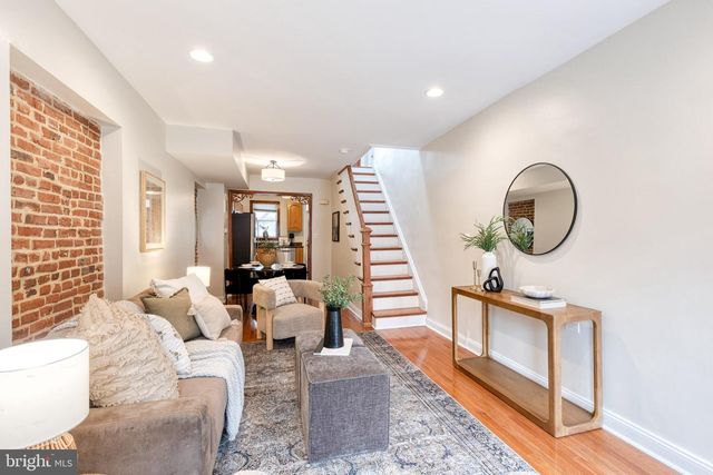 525 S DECKER AVE, Baltimore, MD 21224