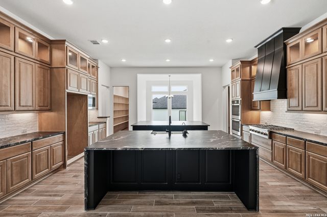 27938 Arrowsmith, Boerne, TX 78006