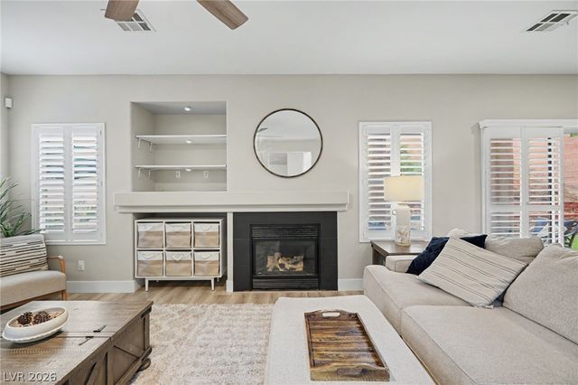 721 Pacific Cascades Drive, Henderson, NV 89012