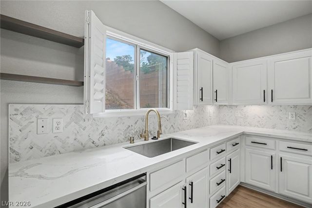 721 Pacific Cascades Drive, Henderson, NV 89012