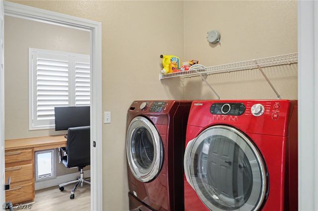 721 Pacific Cascades Drive, Henderson, NV 89012