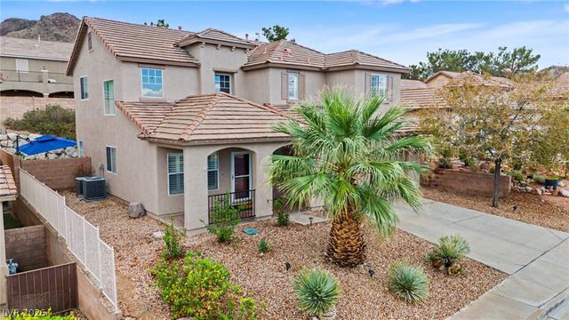 721 Pacific Cascades Drive, Henderson, NV 89012