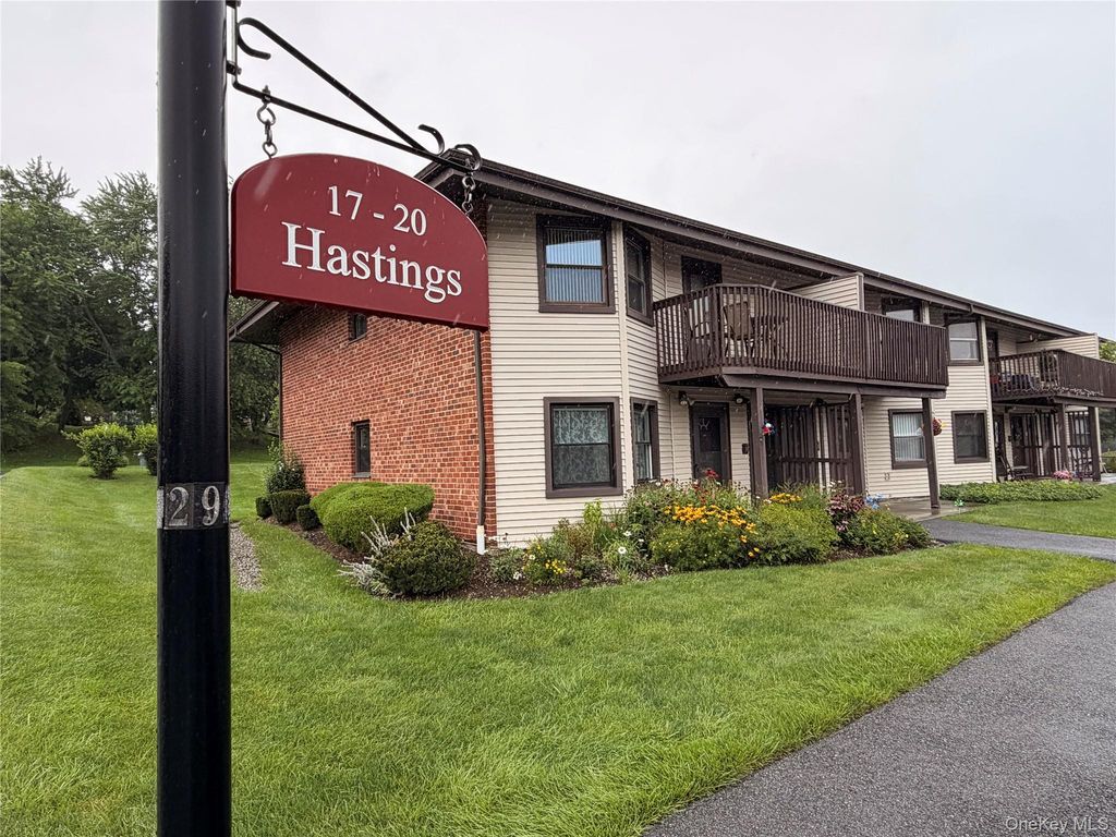 20 Hastings Court A, Yorktown Heights, NY 10598 — exterior