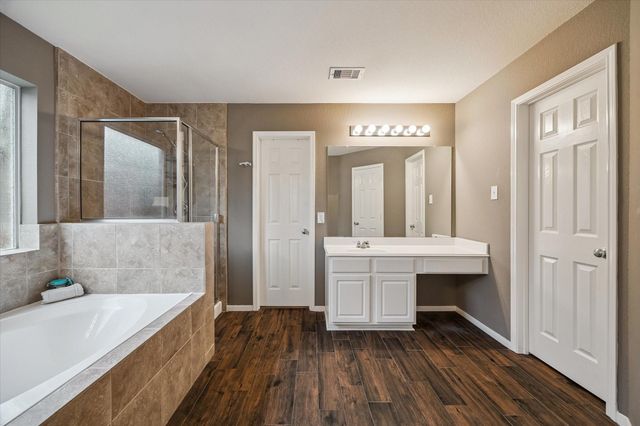 13915 Early Dew Court, Houston, TX 77045