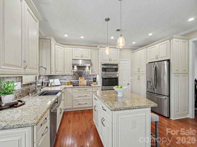 15505 Robsart Court, Charlotte, NC 28277