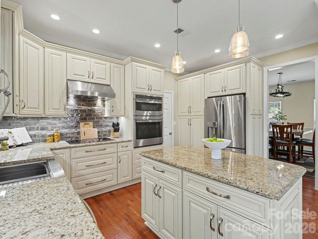 15505 Robsart Court, Charlotte, NC 28277