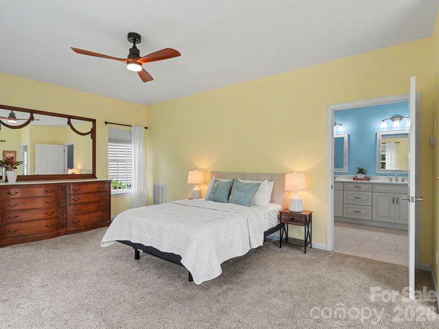 15505 Robsart Court, Charlotte, NC 28277