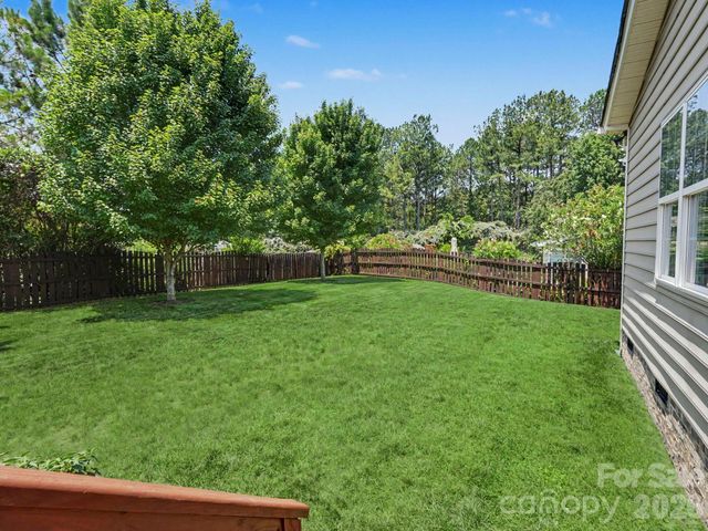 15505 Robsart Court, Charlotte, NC 28277