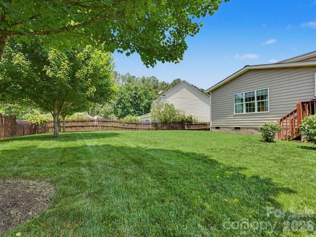 15505 Robsart Court, Charlotte, NC 28277