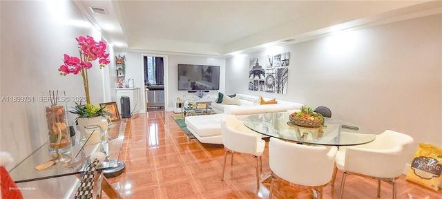 1080 Del Lago Circle 201, Sunrise, FL 33313