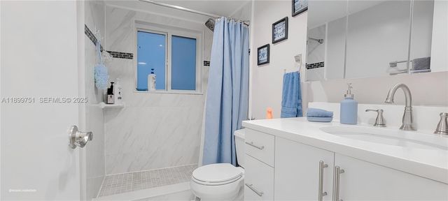1080 Del Lago Circle 201, Sunrise, FL 33313