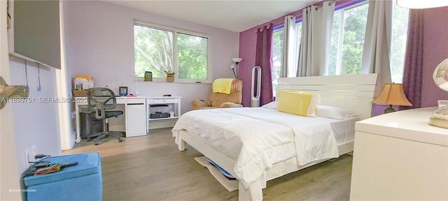 1080 Del Lago Circle 201, Sunrise, FL 33313
