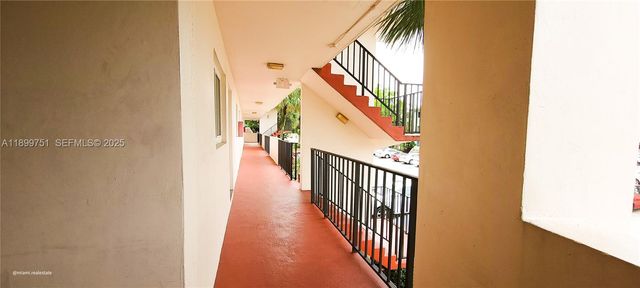 1080 Del Lago Circle 201, Sunrise, FL 33313