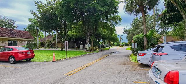 1080 Del Lago Circle 201, Sunrise, FL 33313
