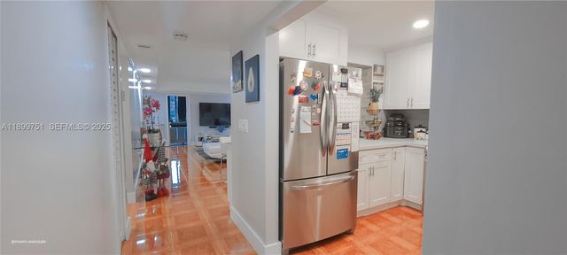 1080 Del Lago Circle 201, Sunrise, FL 33313