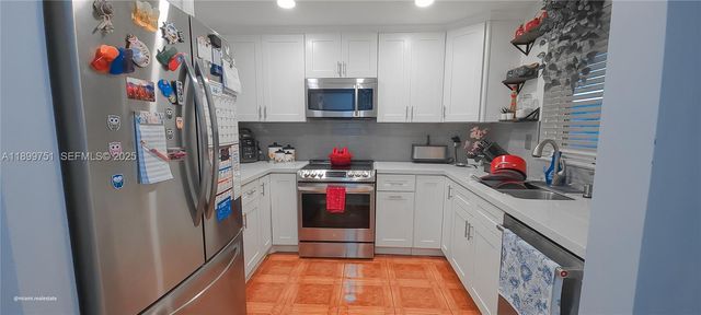 1080 Del Lago Circle 201, Sunrise, FL 33313
