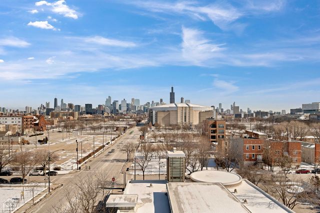 2127 W Madison Street 409, Chicago, IL 60612