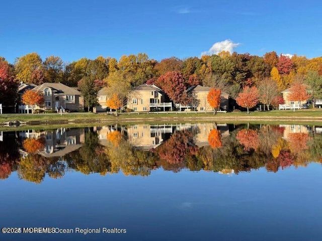 166 La Quinta Court, Holmdel, NJ 07733