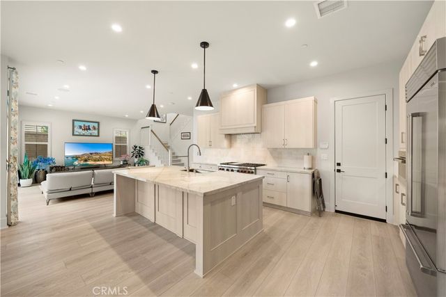317 Brimwood, Irvine, CA 92618